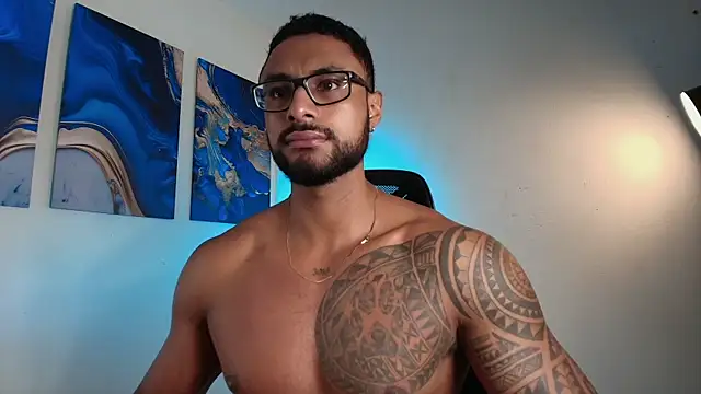 LiamGarcia1 online show from 02-19-26, 02:13