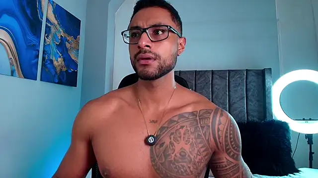 LiamGarcia1 online show from 04-20-26, 03:37