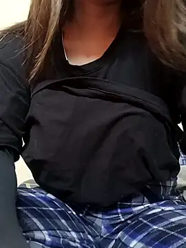 Snapshot of Sajel_000 chatting on 02-06-25, 08:56 Sajel 000 online show from 02-06-25, 08:56