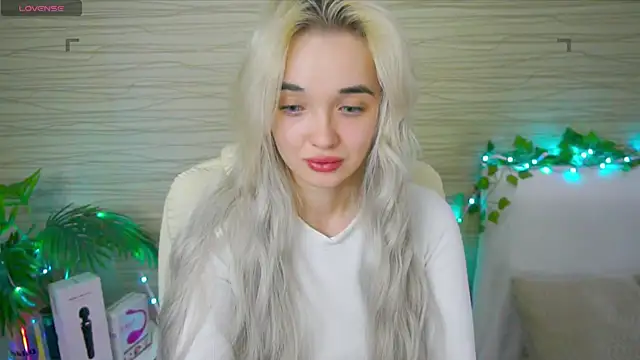 Snapshot of Ashley_S chatting on 02-22-25, 02:17 Ashley S online show from 02-22-25, 02:17