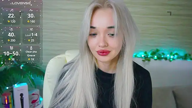 Snapshot of Ashley_S chatting on 03-15-25, 11:06 Ashley S online show from 03-15-25, 11:06