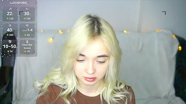 Snapshot of Ashley_S chatting on 11-19-25, 11:05 Ashley S online show from 11-19-25, 11:05