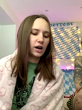 HotCaramellsTV online show from 09-23-25, 09:01