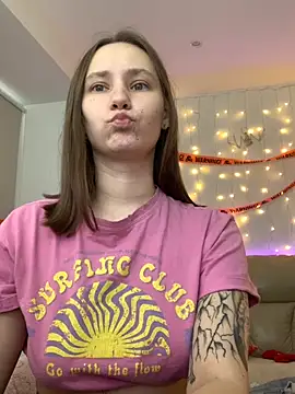 HotCaramellsTV online show from 10-22-25, 08:25