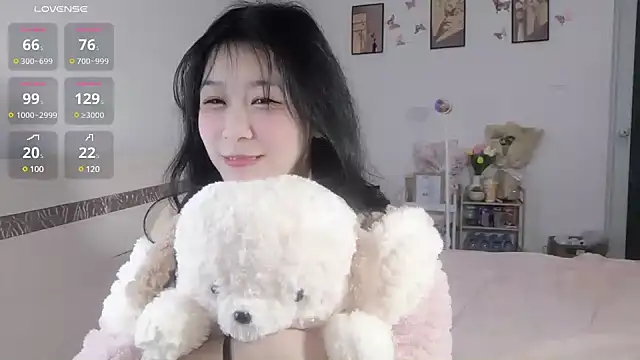 Snapshot of Luminous163 chatting on 01-17-25, 04:15 Luminous163 online show from 01-17-25, 04:15