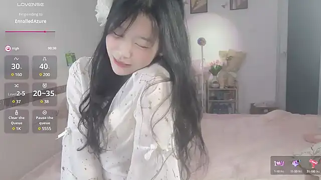 Snapshot of Luminous163 chatting on 01-19-25, 03:42 Luminous163 online show from 01-19-25, 03:42