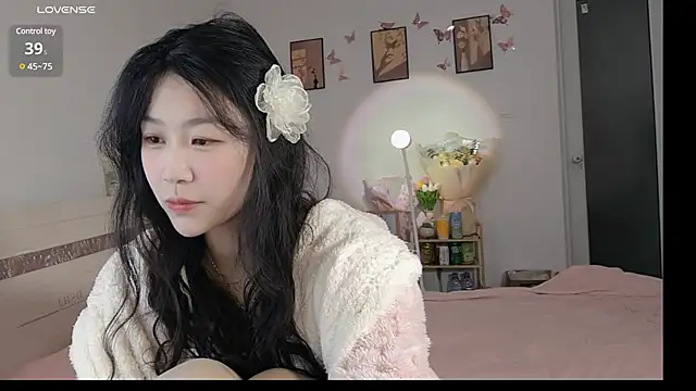 Snapshot of Luminous163 chatting on 03-01-25, 07:41 Luminous163 online show from 03-01-25, 07:41