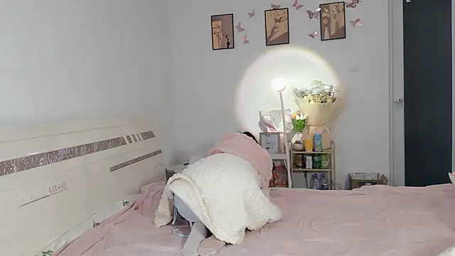 Snapshot of Luminous163 chatting on 03-03-25, 04:14 Luminous163 online show from 03-03-25, 04:14