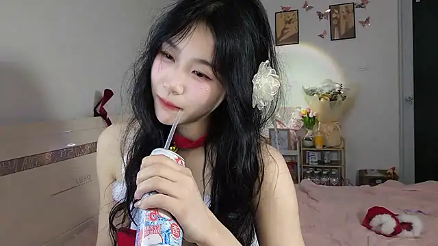 Snapshot of Luminous163 chatting on 03-10-25, 04:03 Luminous163 online show from 03-10-25, 04:03