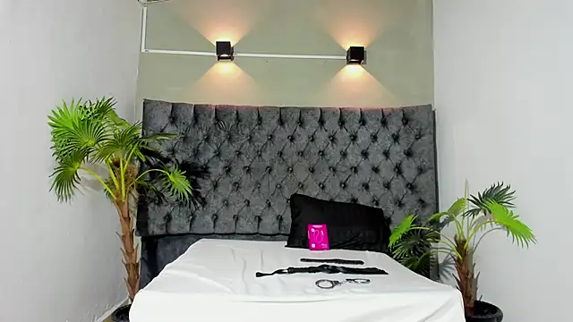Salomon koude online show from 05-14-26, 01:45
