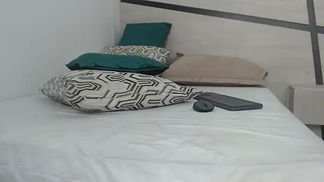 Snapshot of sussy_leon chatting on 01-28-25, 03:25 sussy leon online show from 01-28-25, 03:25