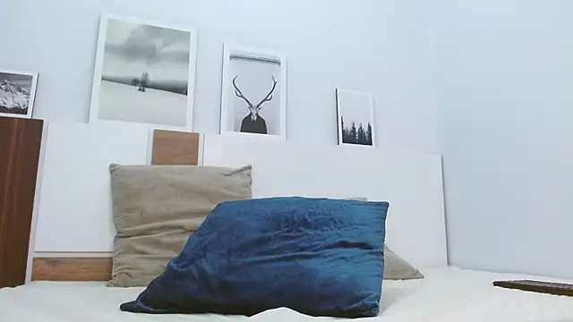 Snapshot of sussy_leon chatting on 03-15-25, 05:04 sussy leon online show from 03-15-25, 05:04