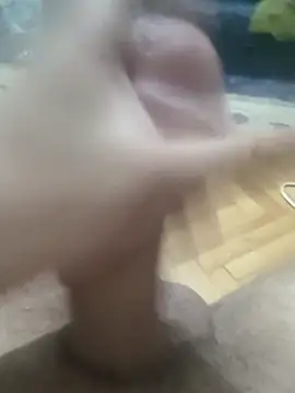 Snapshot of Konstantin21cm chatting on 09-15-25, 03:28 Konstantin21cm online show from 09-15-25, 03:28