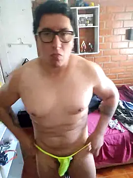 boy 1993 online show from 10-30-25, 04:08
