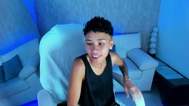 Snapshot of nova_sex01 chatting on 09-27-25, 03:44 nova sex01 online show from 09-27-25, 03:44