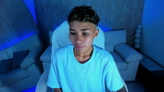 Snapshot of nova_sex01 chatting on 10-05-25, 02:54 nova sex01 online show from 10-05-25, 02:54