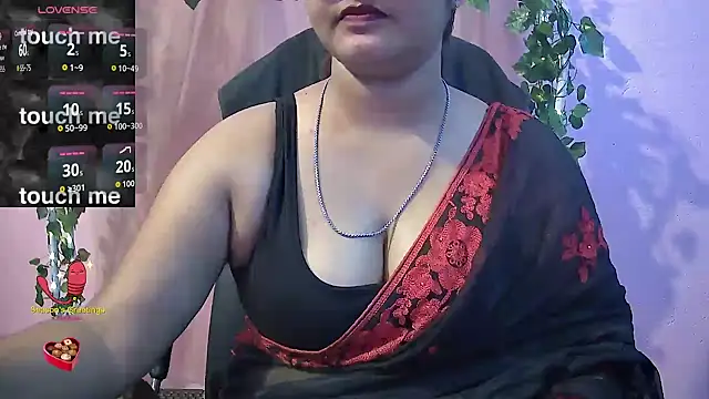 Snapshot of Pari-new chatting on 05-16-26, 04:20 Pari-new online show from 05-16-26, 04:20