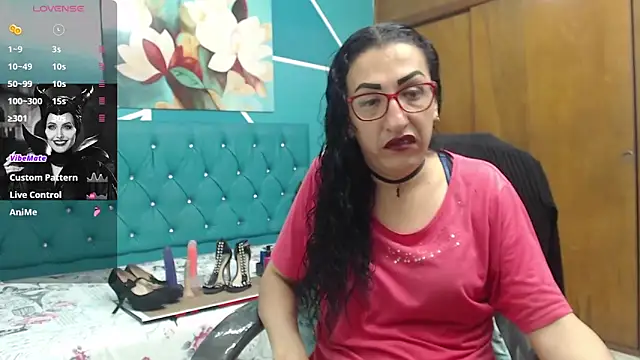 Snapshot of sabrina_dupont chatting on 10-15-25, 12:49 sabrina dupont online show from 10-15-25, 12:49