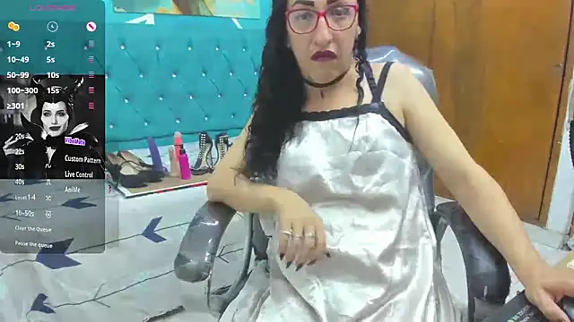 Snapshot of sabrina_dupont chatting on 10-25-25, 12:56 sabrina dupont online show from 10-25-25, 12:56