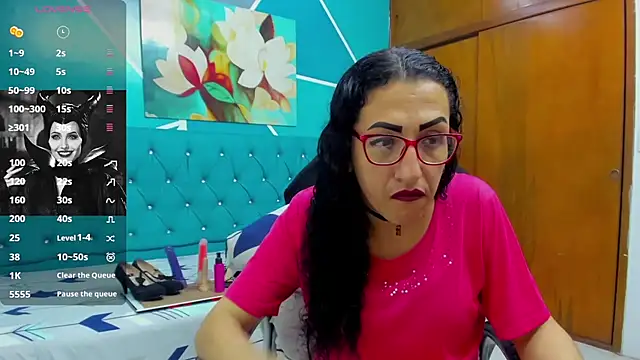 Snapshot of sabrina_dupont chatting on 10-30-25, 12:50 sabrina dupont online show from 10-30-25, 12:50