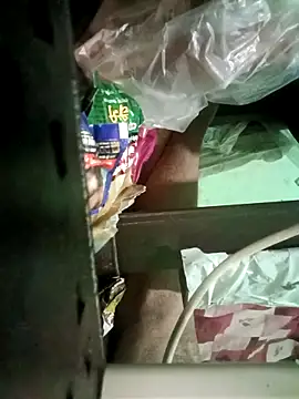 Snapshot of Shubu_76 chatting on 09-10-25, 09:04 Shubu 76 online show from 09-10-25, 09:04