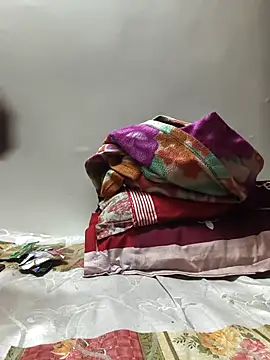 Snapshot of Shubu_76 chatting on 11-26-25, 05:58 Shubu 76 online show from 11-26-25, 05:58