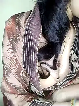 Snapshot of Fair-magic-woman chatting on 12-30-24, 10:01 Fair-magic-woman online show from 12-30-24, 10:01