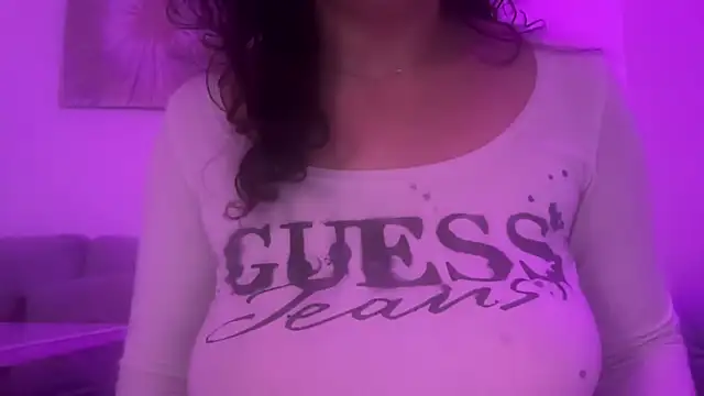 Snapshot of Serena_4you chatting on 10-21-25, 08:53 Serena 4you online show from 10-21-25, 08:53