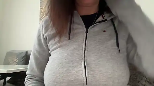 Snapshot of Serena_4you chatting on 11-07-25, 03:01 Serena 4you online show from 11-07-25, 03:01