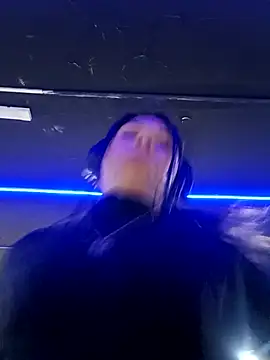 Karenn12 online show from 10-31-25, 02:23