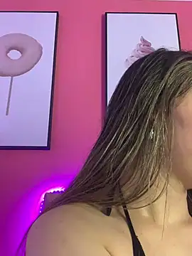 Sophie LS online show from 02-09-25, 06:11