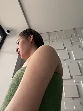 Sophie LS online show from 02-15-25, 12:11