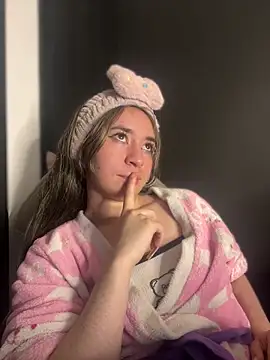 Sophie LS online show from 02-28-25, 07:26