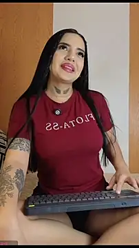Alissfressa online show from 06-19-26, 01:54