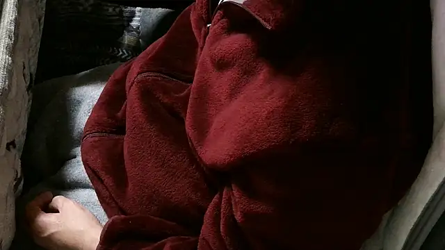 Snapshot of cinnabar_red chatting on 04-16-26, 01:45 cinnabar red online show from 04-16-26, 01:45