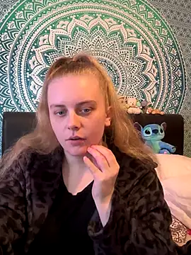 Snapshot of Vixen_Mistress_Ali chatting on 12-04-24, 12:36 Vixen Mistress Ali online show from 12-04-24, 12:36