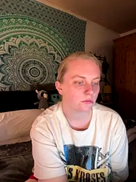 Snapshot of Vixen_Mistress_Ali chatting on 12-18-25, 08:48 Vixen Mistress Ali online show from 12-18-25, 08:48