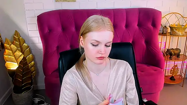 GraceGlamour online show from 01-13-25, 08:37