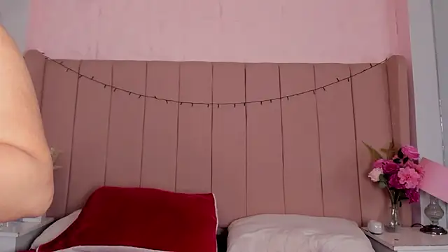 MollyBigBoobs12 online show from 09-29-25, 08:24