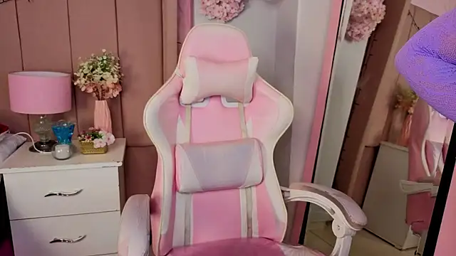 MollyBigBoobs12 online show from 10-24-25, 08:38