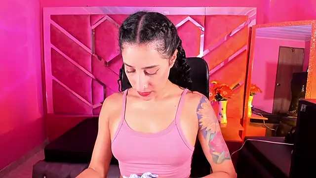 Eimy Sexy  online show from 11-25-25, 02:39