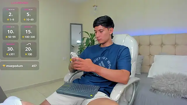 Damian23   online show from 02-19-25, 04:00