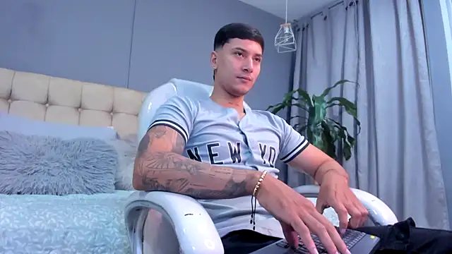 Damian23   online show from 09-20-25, 10:27