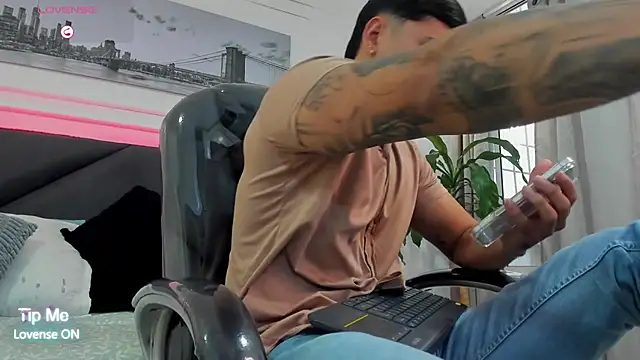 Damian23   online show from 01-16-26, 01:15