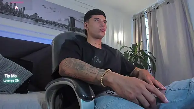 Damian23   online show from 03-01-26, 08:22