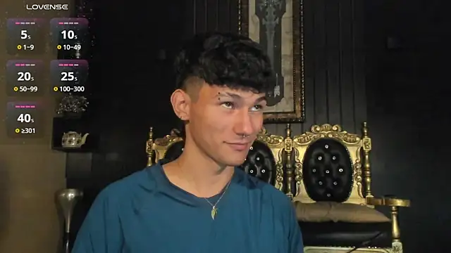 Snapshot of Alexx_tc chatting on 12-12-24, 06:47 Alexx tc online show from 12-12-24, 06:47