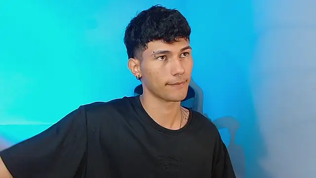 Snapshot of Alexx_tc chatting on 09-14-25, 08:13 Alexx tc online show from 09-14-25, 08:13