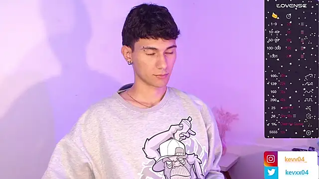 Snapshot of Alexx_tc chatting on 10-14-25, 04:46 Alexx tc online show from 10-14-25, 04:46