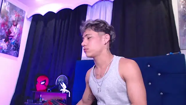 Snapshot of Sexys_Boys_Hot1 chatting on 06-09-26, 01:17 Sexys Boys Hot1 online show from 06-09-26, 01:17