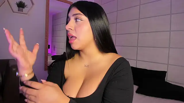 Christine Laam online show from 04-16-26, 12:28